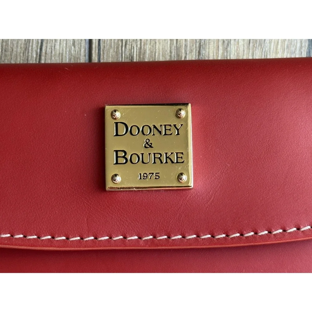 NEW Dooney &‎ Bourke Belmar CONTINENTAL CLUTCH WALLET Red Strawberry 🍓Leather